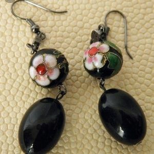 Cloisine dangling floral Earrings
